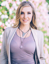 Load image into Gallery viewer, Angel Wing