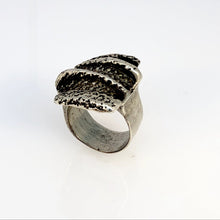 Load image into Gallery viewer, Clear Impression Ring